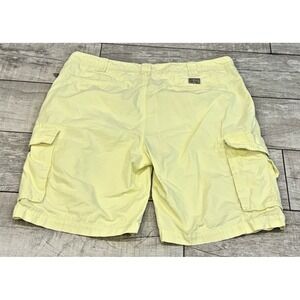 Vtg Nautica Men's Pale Yellow Cargo Shorts Size 40 Beachy Coastal Preppy Golf